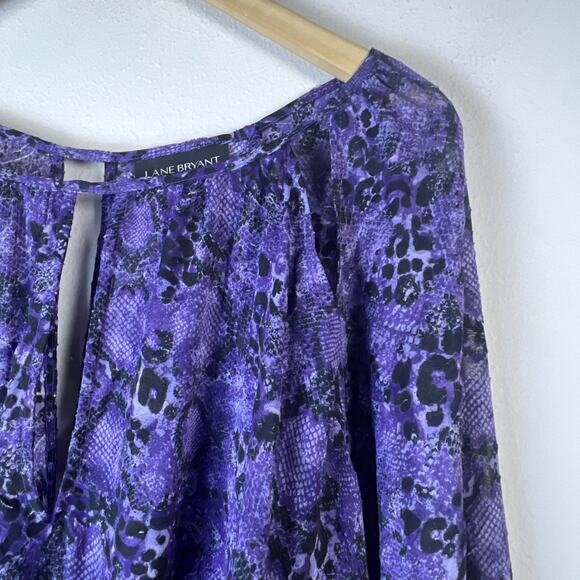 Lane Bryant Purple Burnout Snakeskin Print Size 16 Keyhole Neckline Long Sleeve - Picture 2 of 11